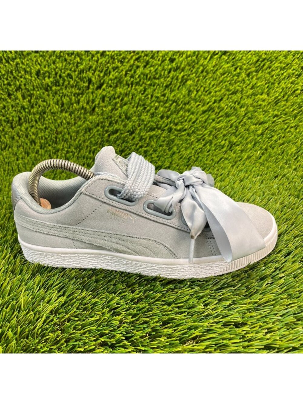 Puma‎ Suede Heart Womens Size 8 Gray Athletic Classic Walking Shoes Sneakers